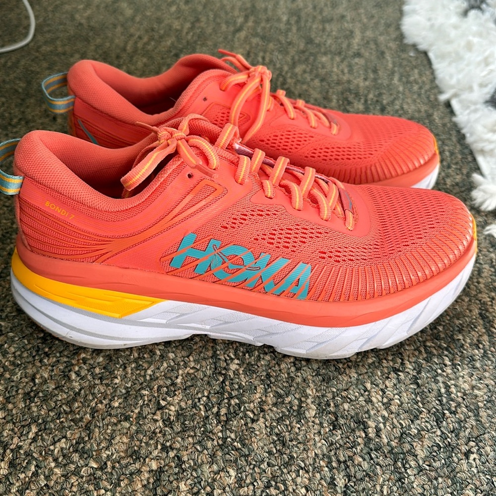 Hokas
